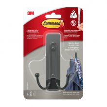 Command Gancho Doble Grande - 1 Tira Adhesiva - Soporta hasta 1.8kg - Color Negro Command Gancho Doble Grande - 1 Tira Adhesiva - Soporta hasta 1.8kg - Color Negro